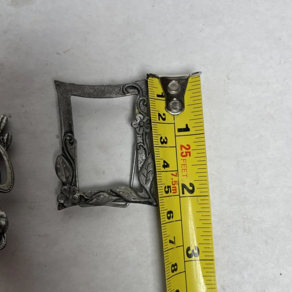 Lot Of 2 Vintage Mini Pewter Taiwan‎ Photo Frames Floral Design